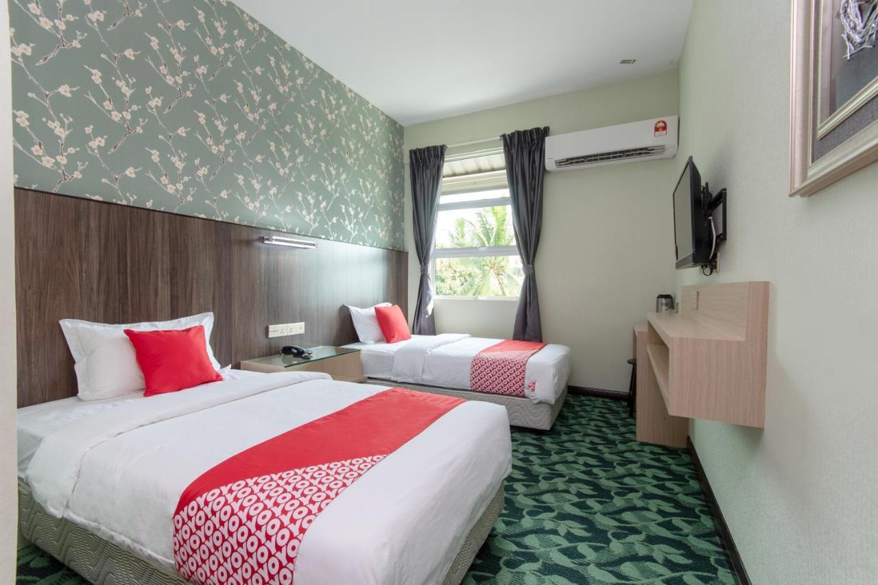 Super Oyo 89375 Regent Hotel Keningau Bagian luar foto