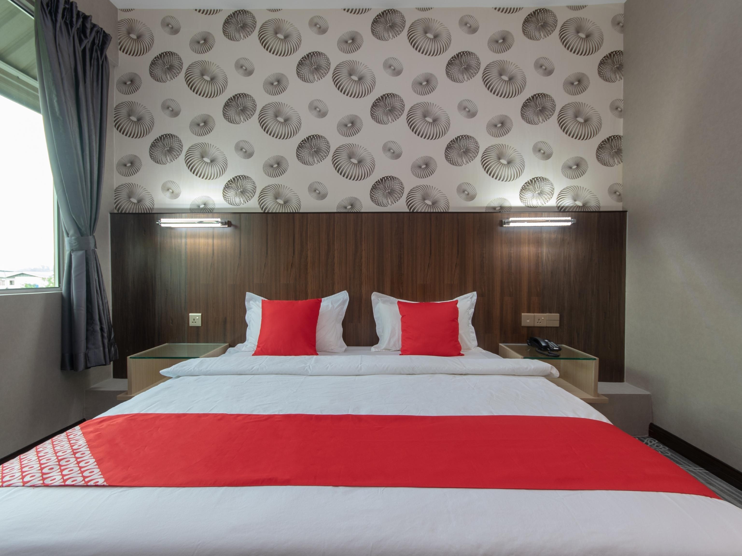 Super Oyo 89375 Regent Hotel Keningau Bagian luar foto