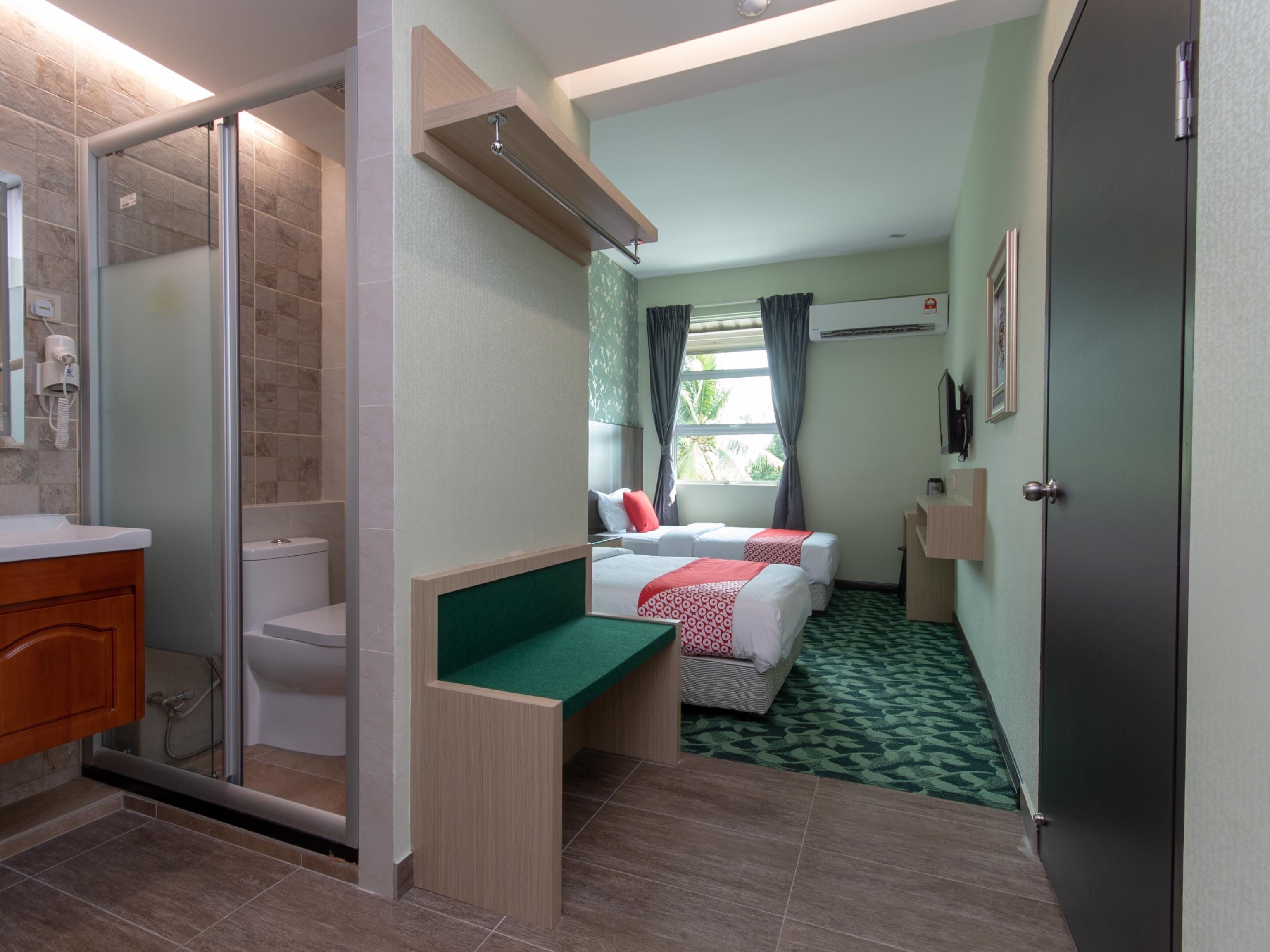 Super Oyo 89375 Regent Hotel Keningau Bagian luar foto